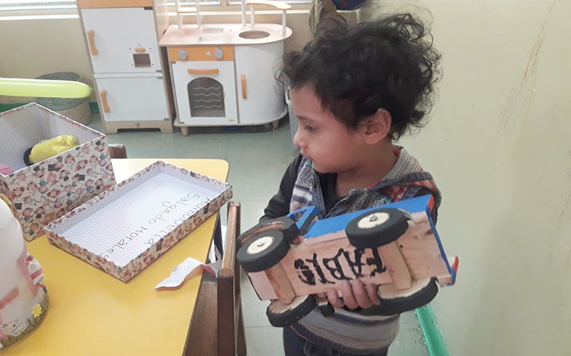 Apoderados del Jardín Infantil “Capullito” crean lindos juguetes para celebrar el Día del Niño y Niña