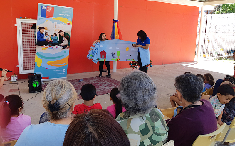 Teatro de puertas y promoción del reciclaje se realizan en nuevo jardín de La Calera