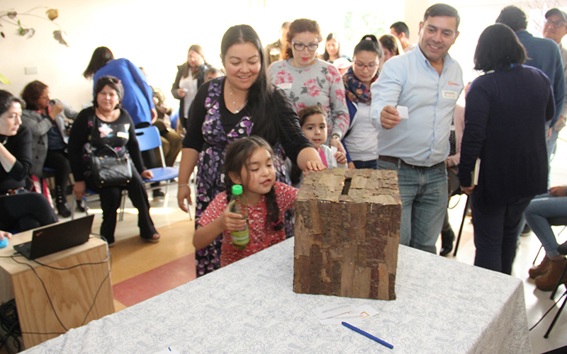 Familias eligen nombre para Jardín de Villa Don Carlos en Arauco